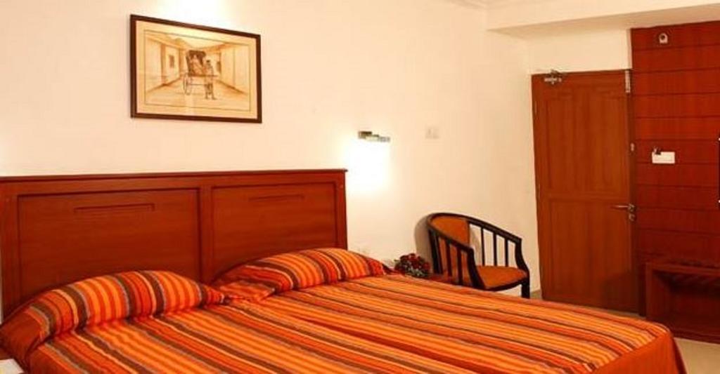 Hotel Hill View Kochi Esterno foto